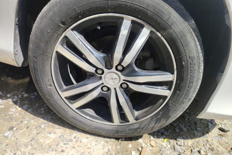 Used Toyota YARiS L Zhi Xuan 2016 Revised 1.5E CVT Charming Edition Right Front Wheel Hub