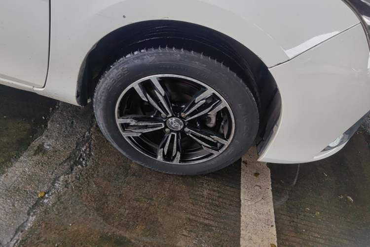 Used Toyota YARiS L Zhi Xuan 2016 Revised 1.5E CVT Charming Edition Right Front Wheel Hub