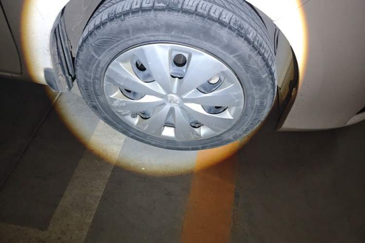 Used Toyota YARiS L Zhi Xuan 2016 Revised 1.5E CVT Charming Edition Right Front Wheel Hub