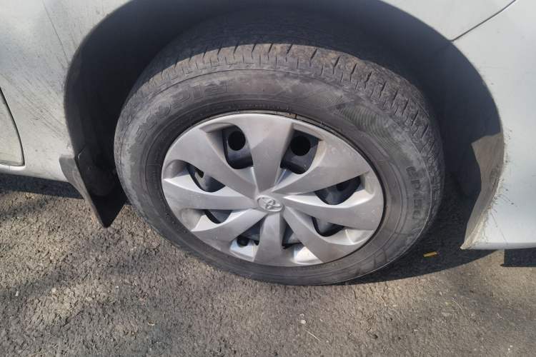 Used Toyota YARiS L Zhi Xuan 2016 Revised 1.3E Manual – Charming Edition Right Front Wheel Hub