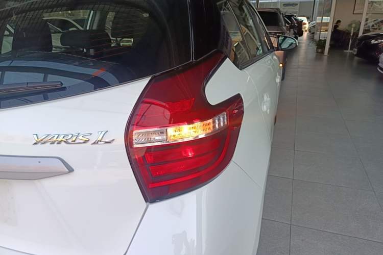 Used Toyota YARiS L Zhi Xuan 2016 Revised 1.5E CVT Charming Edition Right Rear Taillight
