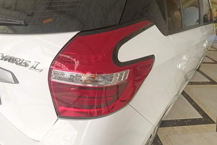 Used Toyota YARiS L Zhi Xuan 2016 Revised 1.5E CVT Charming Edition Right Rear Taillight