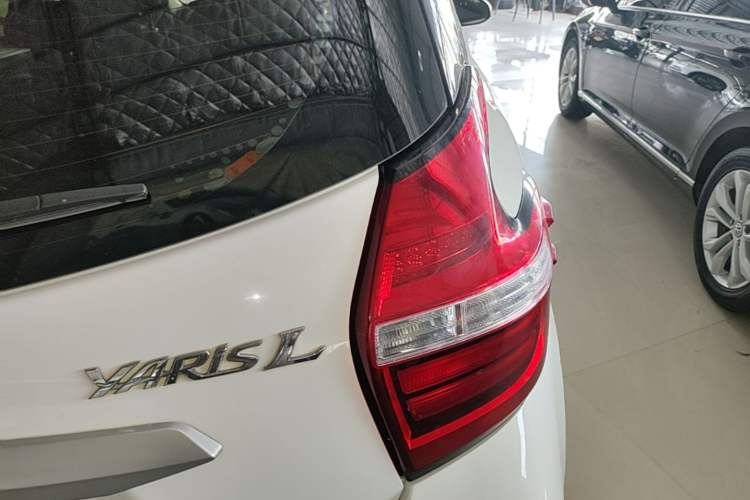 Used Toyota YARiS L Zhi Xuan 2016 Revised 1.5E CVT Charming Edition Right Rear Taillight