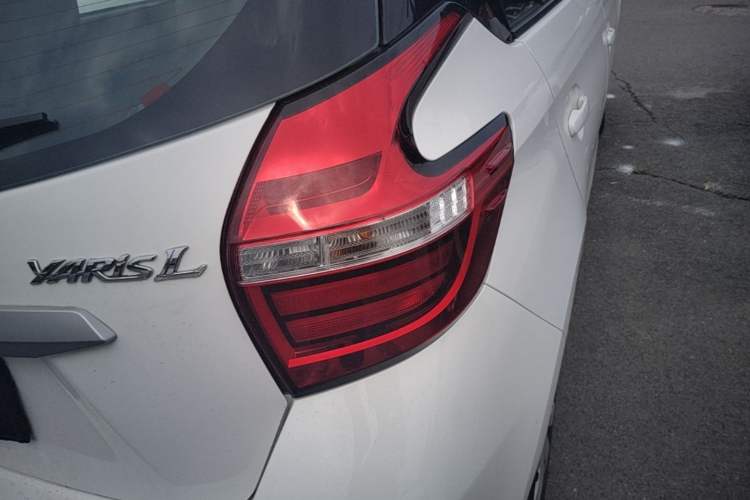 Used Toyota YARiS L Zhi Xuan 2016 Revised 1.3E Manual – Charming Edition Right Rear Taillight