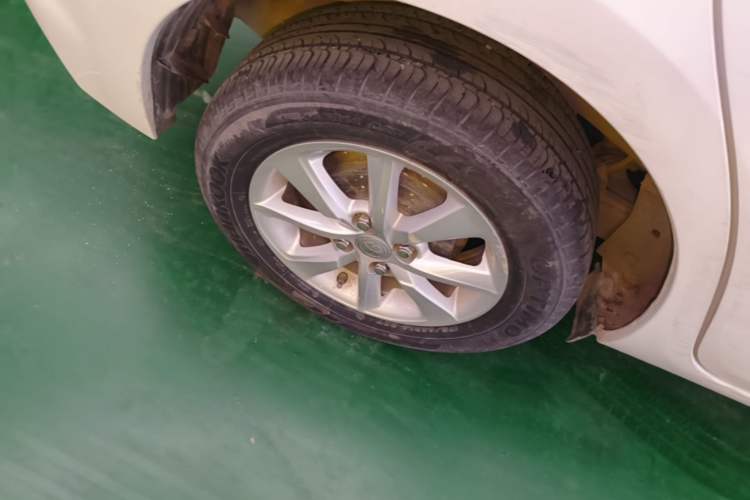 Used Toyota YARiS L Zhi Xuan 2016 Revised 1.3E Manual – Charming Edition Right Rear Wheel Hub