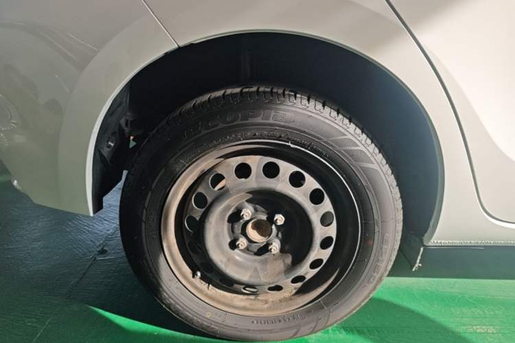 Used Toyota YARiS L Zhi Xuan 2016 Revised 1.5E CVT Charming Edition Right Rear Wheel Hub