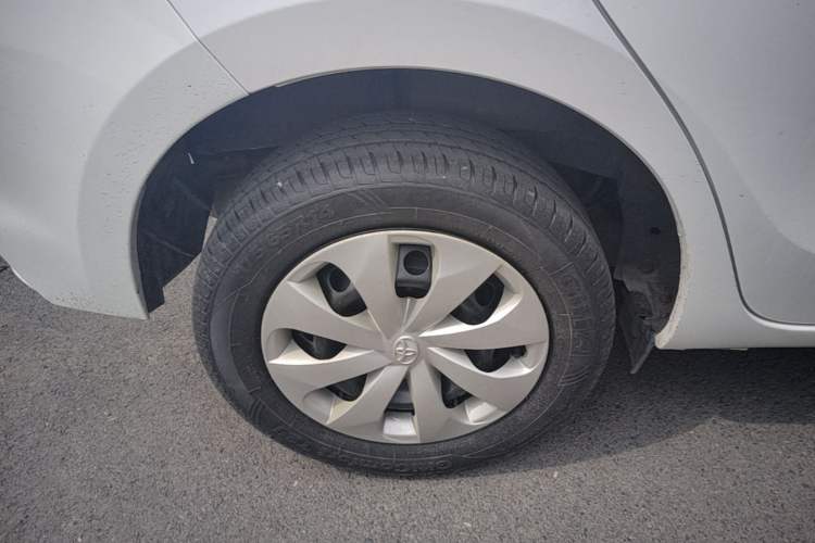 Used Toyota YARiS L Zhi Xuan 2016 Revised 1.3E Manual – Charming Edition Right Rear Wheel Hub