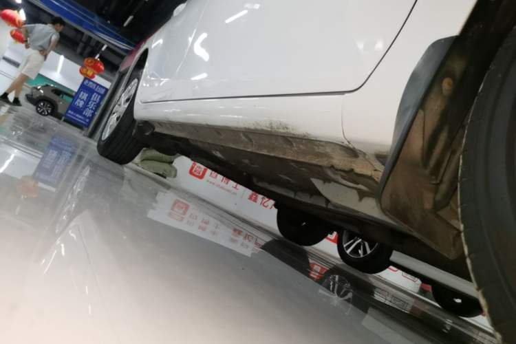 Used Toyota YARiS L Zhi Xuan 2016 Revised 1.5E CVT Charming Edition Right Side Sill