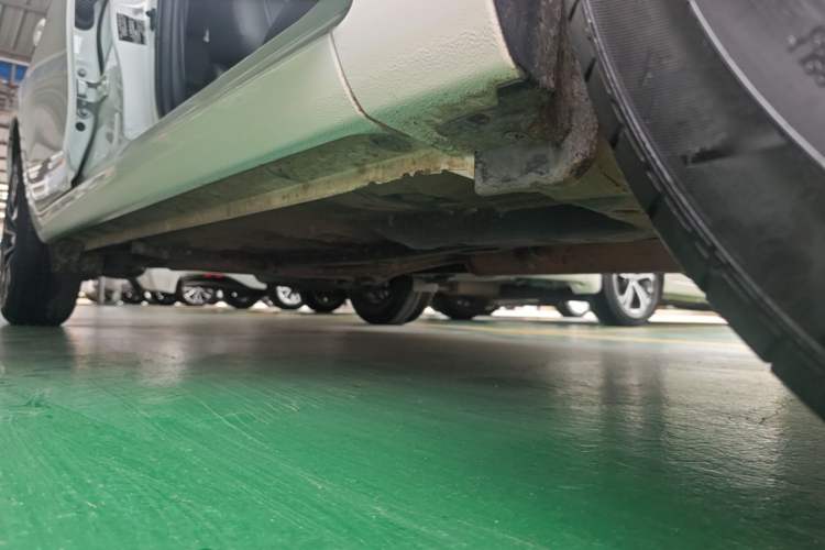 Used Toyota YARiS L Zhi Xuan 2016 Revised 1.5E CVT Charming Edition Right Side Sill