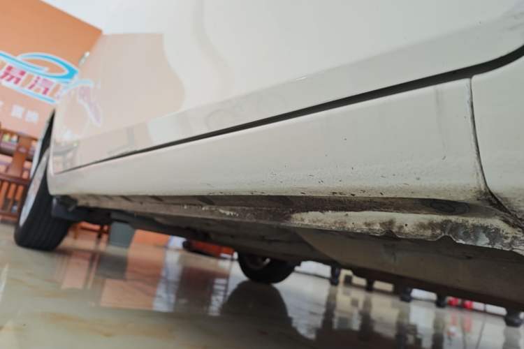 Used Toyota YARiS L Zhi Xuan 2016 Revised 1.5E CVT Charming Edition Right Side Sill