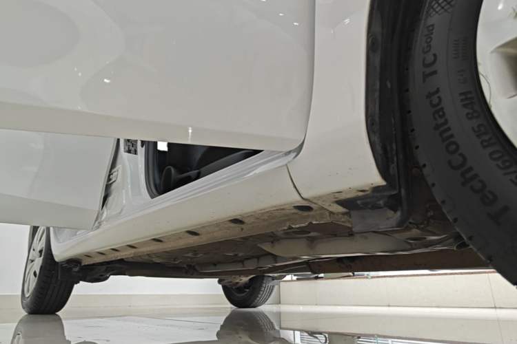 Used Toyota YARiS L Zhi Xuan 2016 Revised 1.5E CVT Charming Edition Right Side Sill