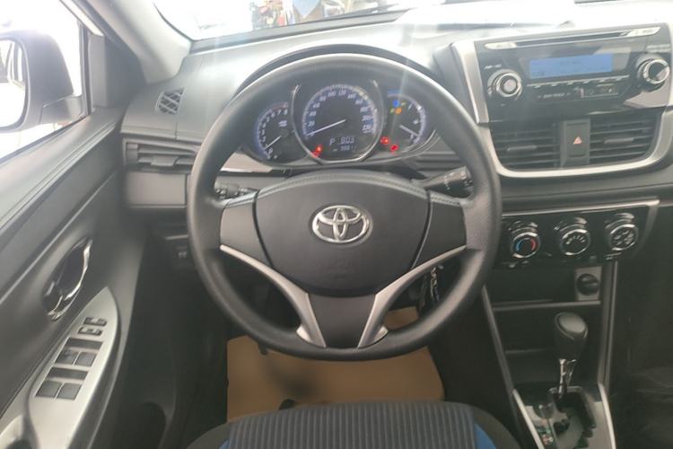 Used Toyota YARiS L Zhi Xuan 2016 Revised Version 1.5G CVT with Dynamic Sunroof Steering Wheel
