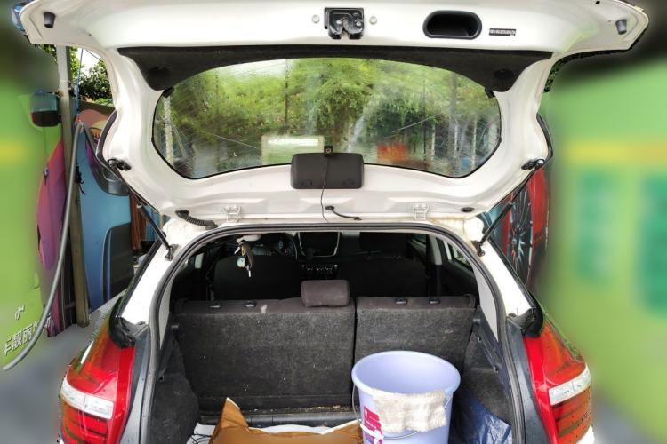Used Toyota YARiS L Zhi Xuan 2016 Revised 1.5E CVT Charming Edition Trunk