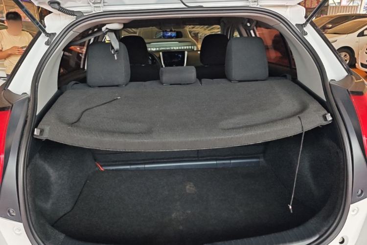 Used Toyota YARiS L Zhi Xuan 2016 Revised 1.5E CVT Charming Edition Trunk