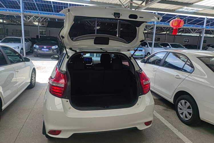 Used Toyota YARiS L Zhi Xuan 2016 Revised 1.5E CVT Charming Edition Trunk
