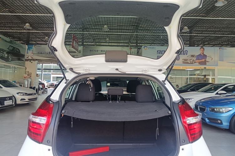 Used Toyota YARiS L Zhi Xuan 2016 Revised 1.5E CVT Charming Edition Trunk