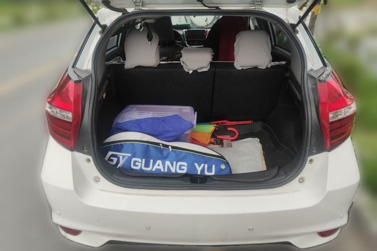 Used Toyota YARiS L Zhi Xuan 2016 Revised 1.5E CVT Charming Edition Trunk