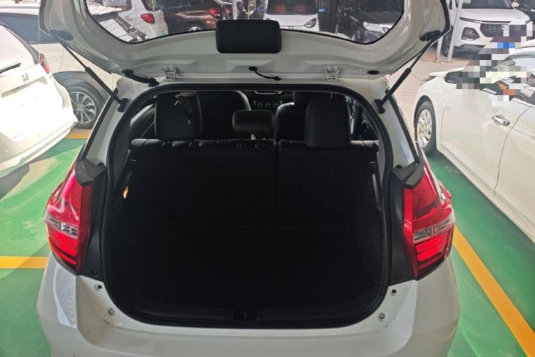 Used Toyota YARiS L Zhi Xuan 2016 Revised 1.5E CVT Charming Edition Trunk