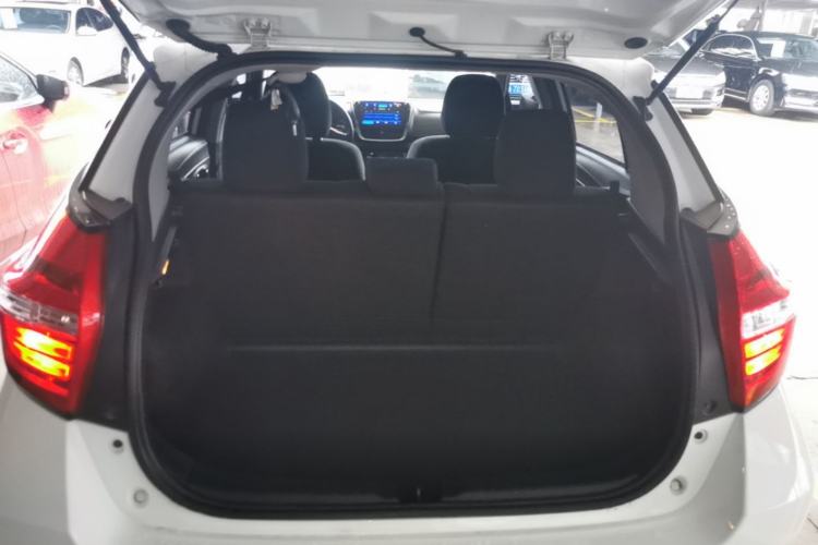 Used Toyota YARiS L Zhi Xuan 2016 Revised 1.5E CVT Charming Edition Trunk