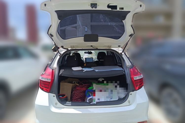 Used Toyota YARiS L Zhi Xuan 2016 Revised 1.5E CVT Charming Edition Trunk