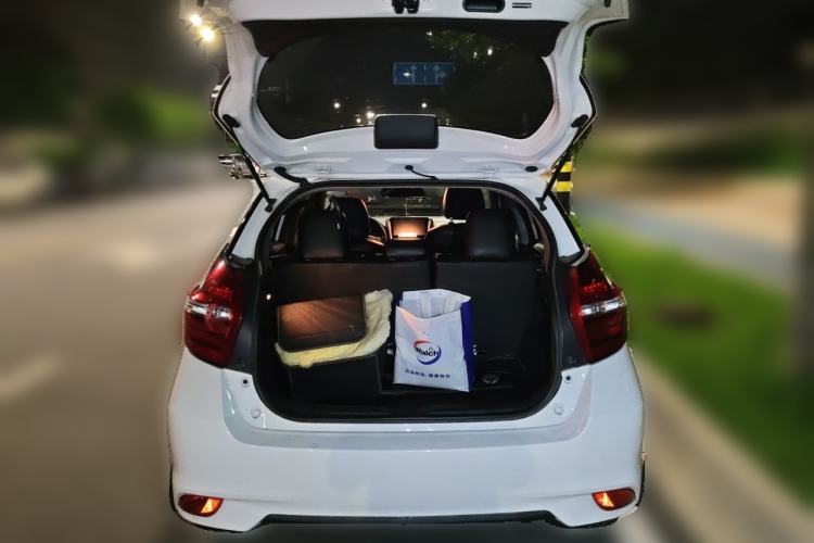 Used Toyota YARiS L Zhi Xuan 2016 Revised 1.5E CVT Charming Edition Trunk