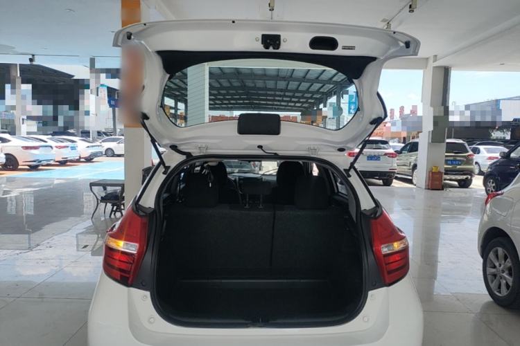 Used Toyota YARiS L Zhi Xuan 2016 Revised Version 1.5G CVT with Dynamic Sunroof Trunk