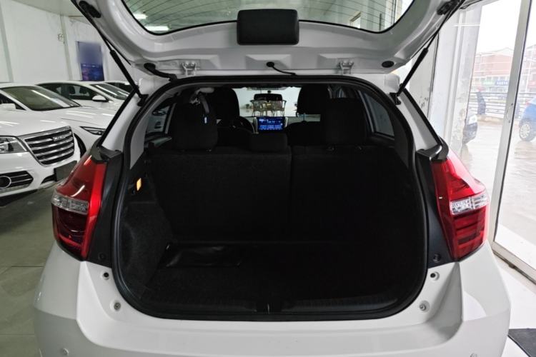 Used Toyota YARiS L Zhi Xuan 2016 Revised 1.5E CVT Charming Edition Trunk
