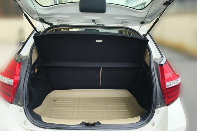 Used Toyota YARiS L Zhi Xuan 2016 Revised 1.5 GS CVT Agile Edition Trunk