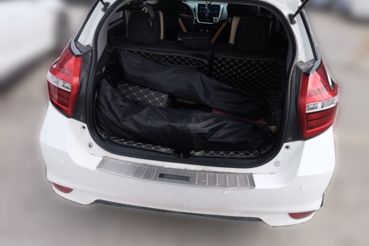 Used Toyota YARiS L Zhi Xuan 2016 Revised 1.5E CVT Charming Edition Trunk