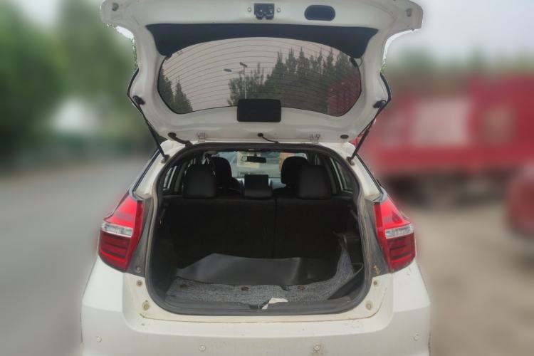Used Toyota YARiS L Zhi Xuan 2016 Revised 1.5E CVT Charming Edition Trunk