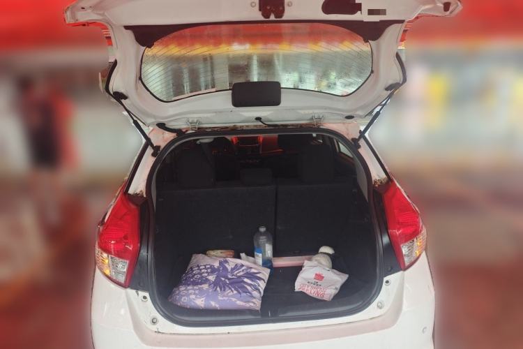 Used Toyota YARiS L Zhi Xuan 2016 1.5E Automatic JingSu Edition Trunk