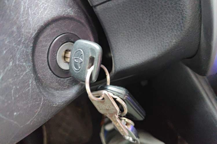 Used Toyota YARiS L Zhi Xuan 2016 Revised 1.5E CVT Charming Edition Vehicle Key