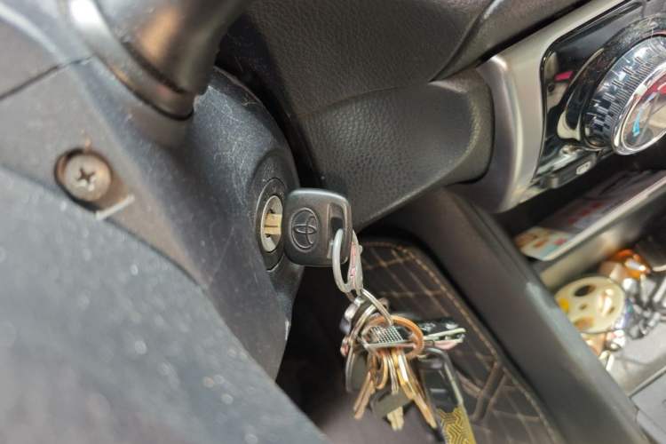 Used Toyota YARiS L Zhi Xuan 2016 Revised 1.5E CVT Charming Edition Vehicle Key