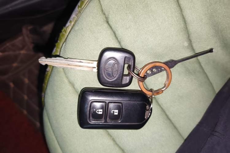 Used Toyota YARiS L Zhi Xuan 2016 Revised 1.3E Manual – Charming Edition Vehicle Key