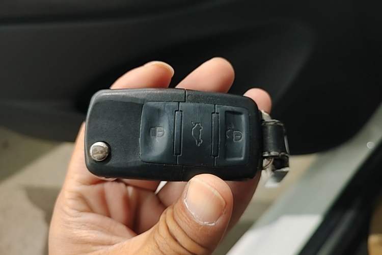 Used Toyota YARiS L Zhi Xuan 2016 Revised 1.5E CVT Charming Edition Vehicle Key