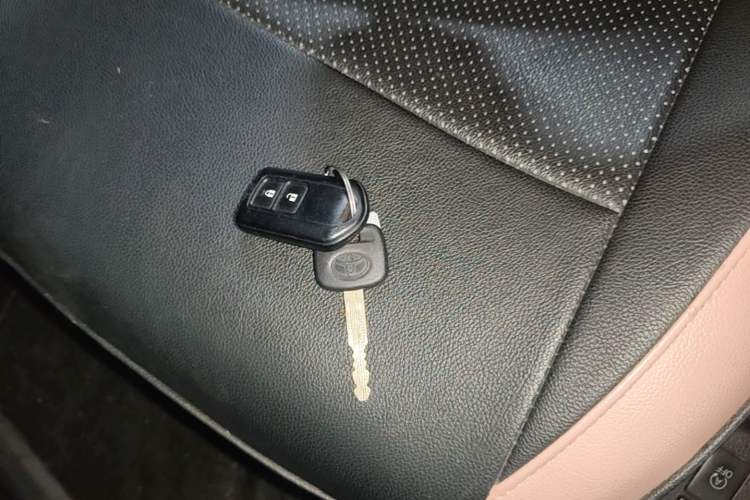 Used Toyota YARiS L Zhi Xuan 2016 Revised 1.5E CVT Charming Edition Vehicle Key