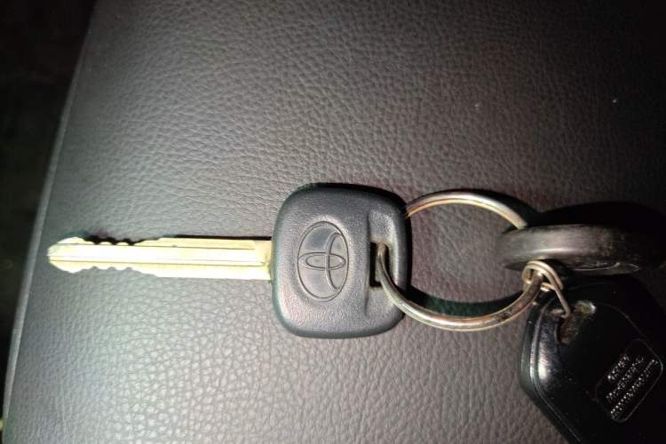 Used Toyota YARiS L Zhi Xuan 2016 Revised 1.5E CVT Charming Edition Vehicle Key