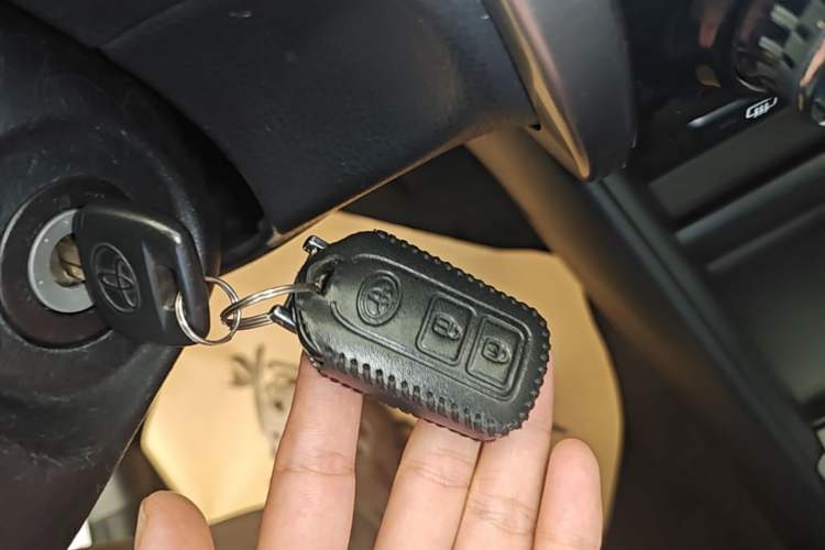Used Toyota YARiS L Zhi Xuan 2016 Revised 1.5E CVT Charming Edition Vehicle Key