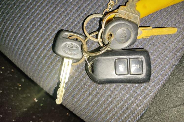 Used Toyota YARiS L Zhi Xuan 2016 Revised 1.5E CVT Charming Edition Vehicle Key