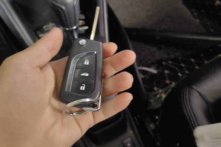 Used Toyota YARiS L Zhi Xuan 2016 Revised 1.5E CVT Charming Edition Vehicle Key