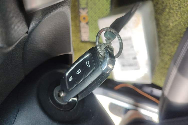 Used Toyota YARiS L Zhi Xuan 2016 Revised 1.5E CVT Charming Edition Vehicle Key