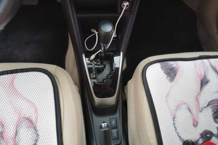 Used Toyota YARiS L Zhi Xuan 2016 Revised 1.5 GS CVT Agile Edition Gear Lever