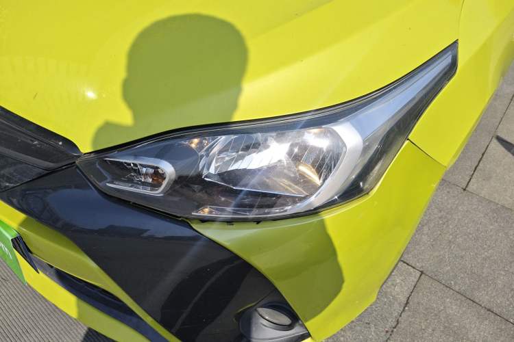 Used Toyota YARiS L Zhi Xuan 2016 Revised Version 1.5G CVT with Dynamic Sunroof Left Front Headlight