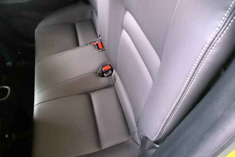 Used Toyota YARiS L Zhi Xuan 2016 Revised 1.5E CVT Charming Edition Left Rear Seat