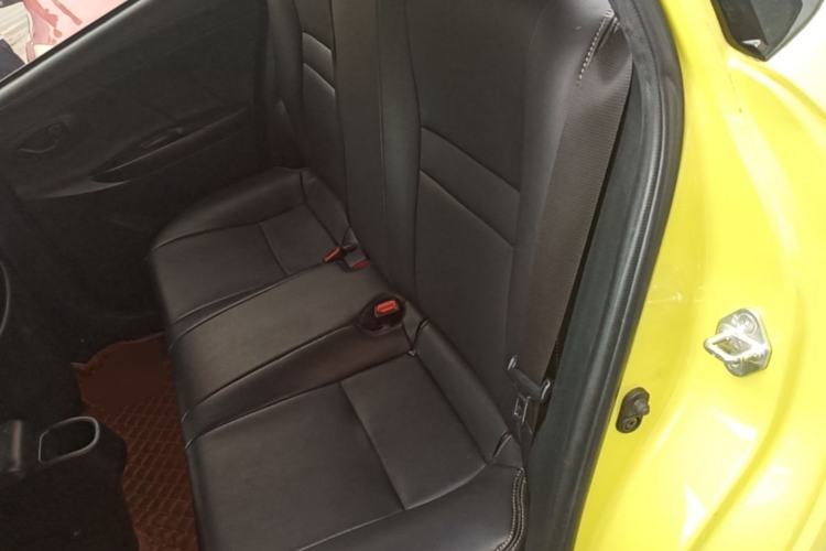 Used Toyota YARiS L Zhi Xuan 2016 Revised 1.5E CVT Charming Edition Left Rear Seat