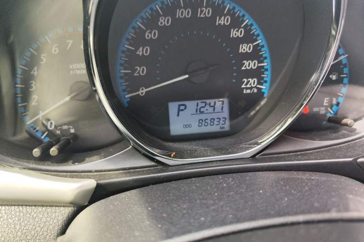 Used Toyota YARiS L Zhi Xuan 2016 Revised 1.5E CVT Charming Edition Odometer Close Up