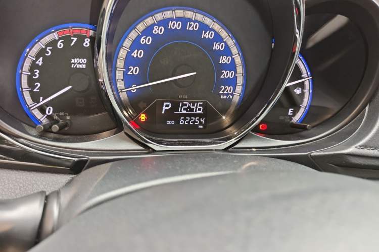 Used Toyota YARiS L Zhi Xuan 2016 Revised 1.5G CVT Xuan Dong Edition Odometer Close Up