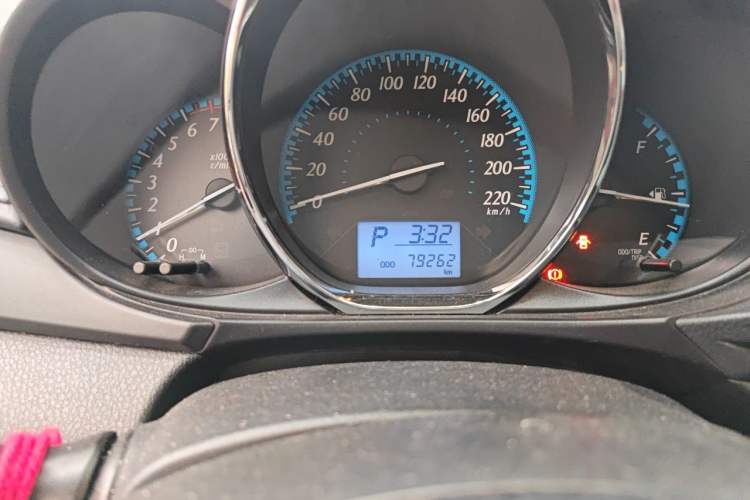 Used Toyota YARiS L Zhi Xuan 2016 Revised 1.5G CVT Xuan Dong Edition Odometer Close Up