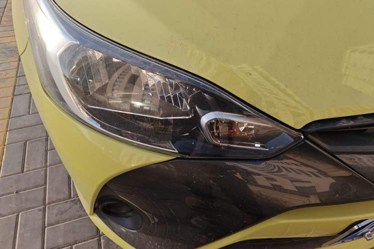 Used Toyota YARiS L Zhi Xuan 2016 Revised 1.5E CVT Charming Edition Right Front Headlight