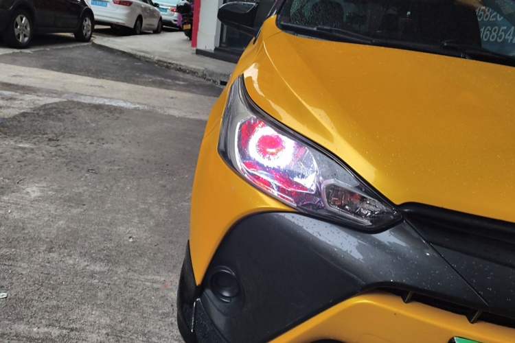 Used Toyota YARiS L Zhi Xuan 2016 Revised 1.5E CVT Charming Edition Right Front Headlight